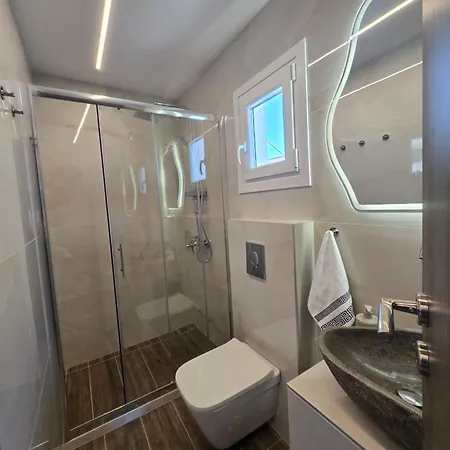 Azure - Sea View شقة