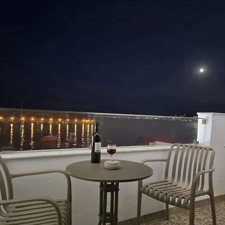 Azure - Sea View خيرسونِسوس
